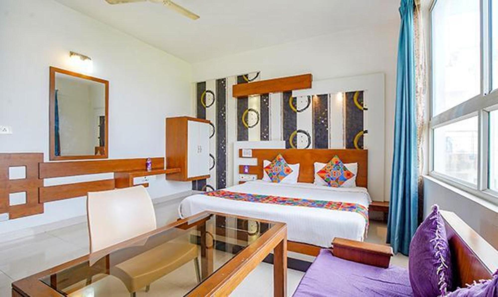 Fabhotel Emirates Suites - Sarjapur Road بنغالور المظهر الخارجي الصورة