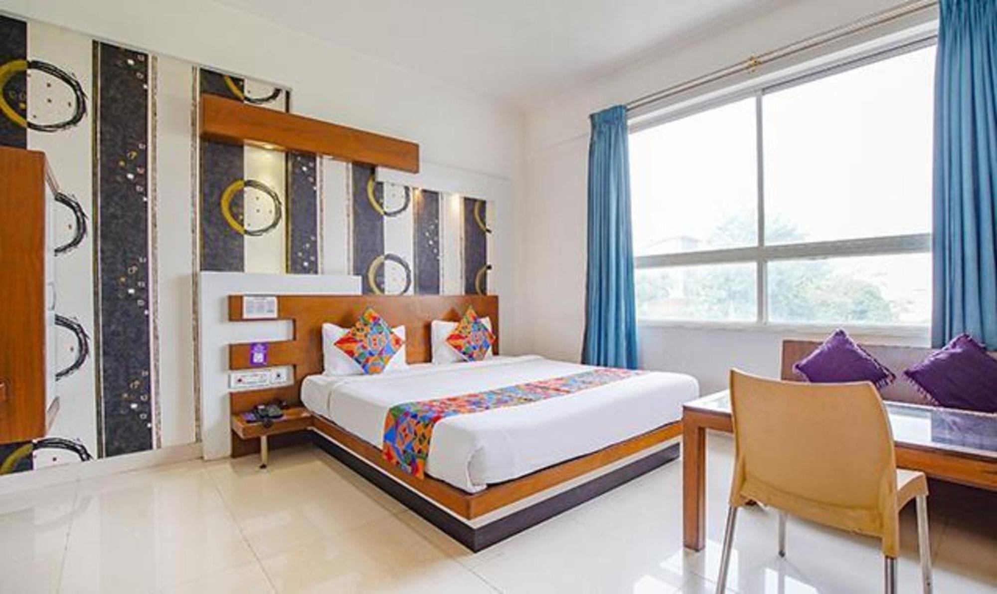 Fabhotel Emirates Suites - Sarjapur Road بنغالور المظهر الخارجي الصورة