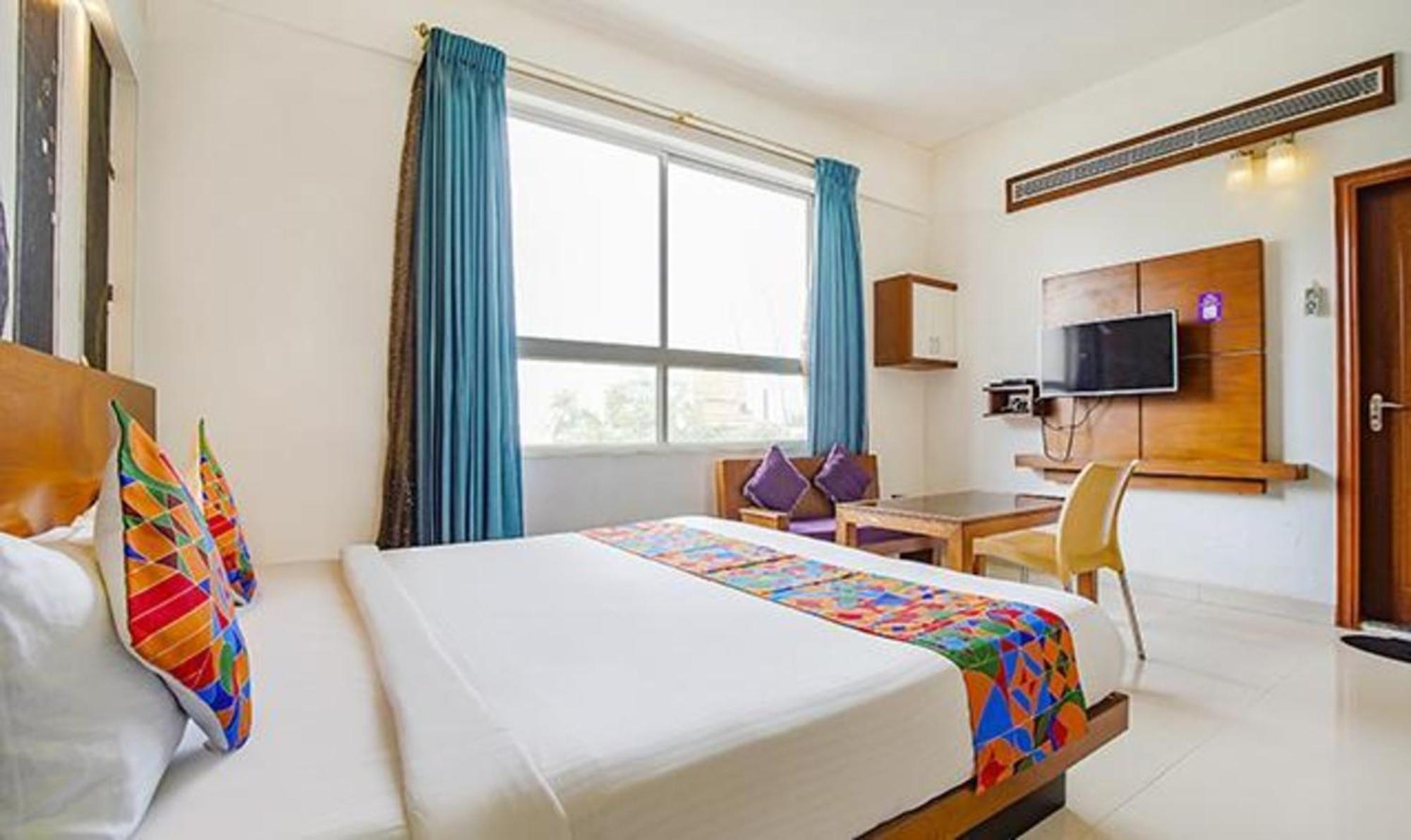Fabhotel Emirates Suites - Sarjapur Road بنغالور المظهر الخارجي الصورة