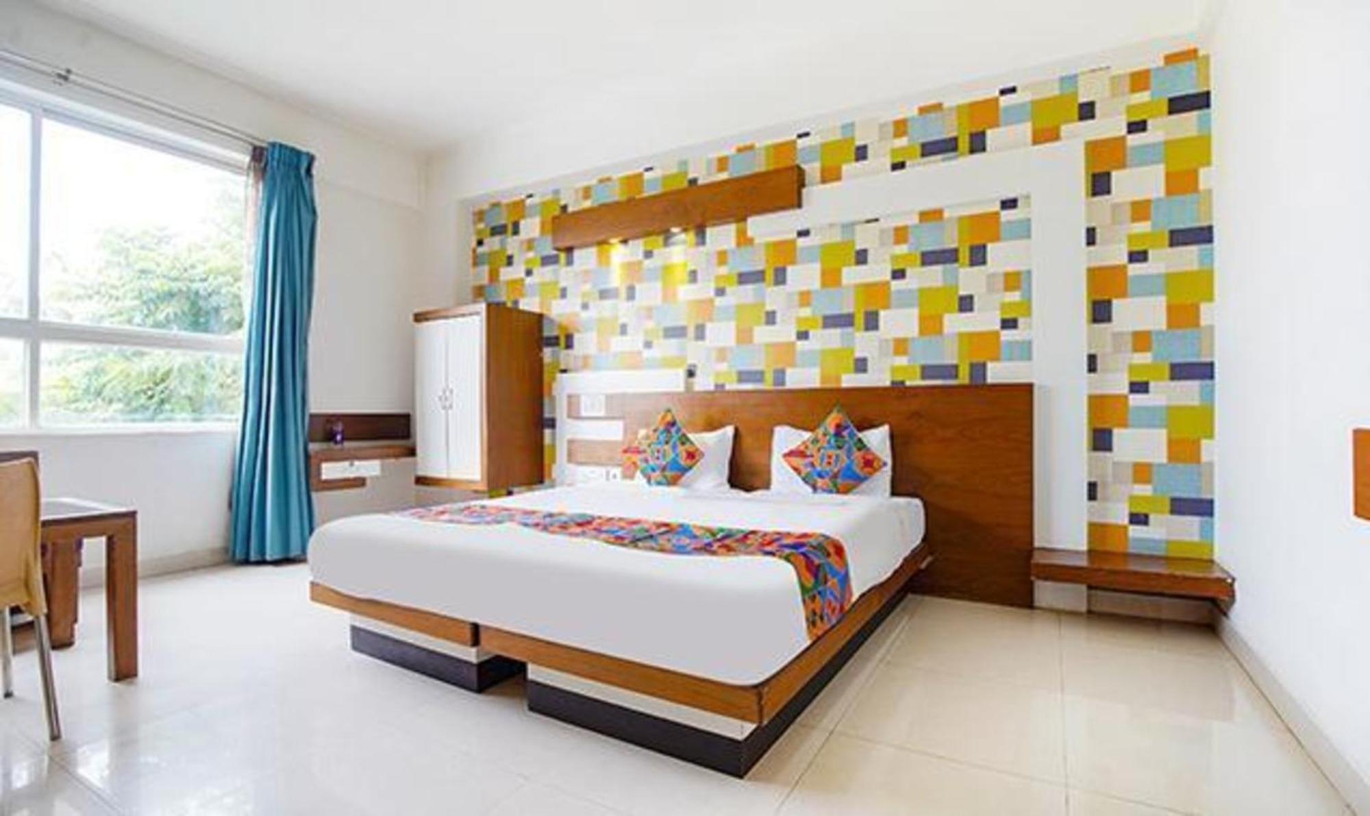 Fabhotel Emirates Suites - Sarjapur Road بنغالور المظهر الخارجي الصورة