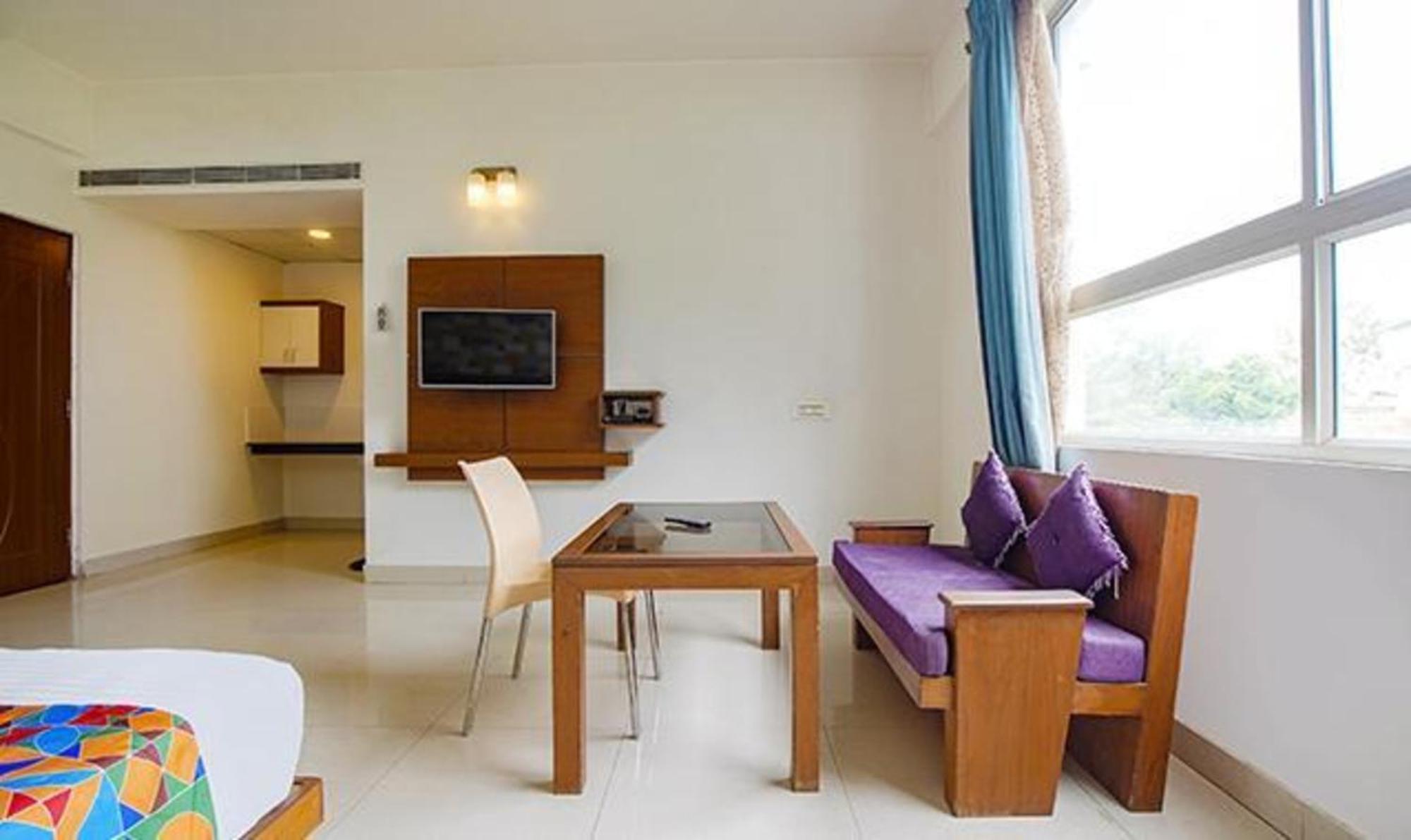 Fabhotel Emirates Suites - Sarjapur Road بنغالور المظهر الخارجي الصورة