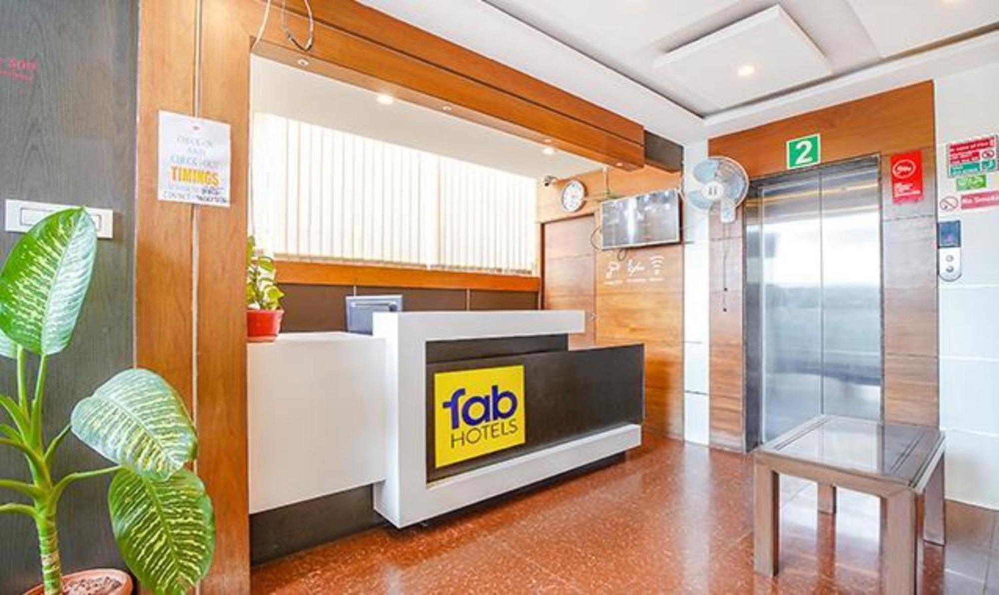 Fabhotel Emirates Suites - Sarjapur Road بنغالور المظهر الخارجي الصورة