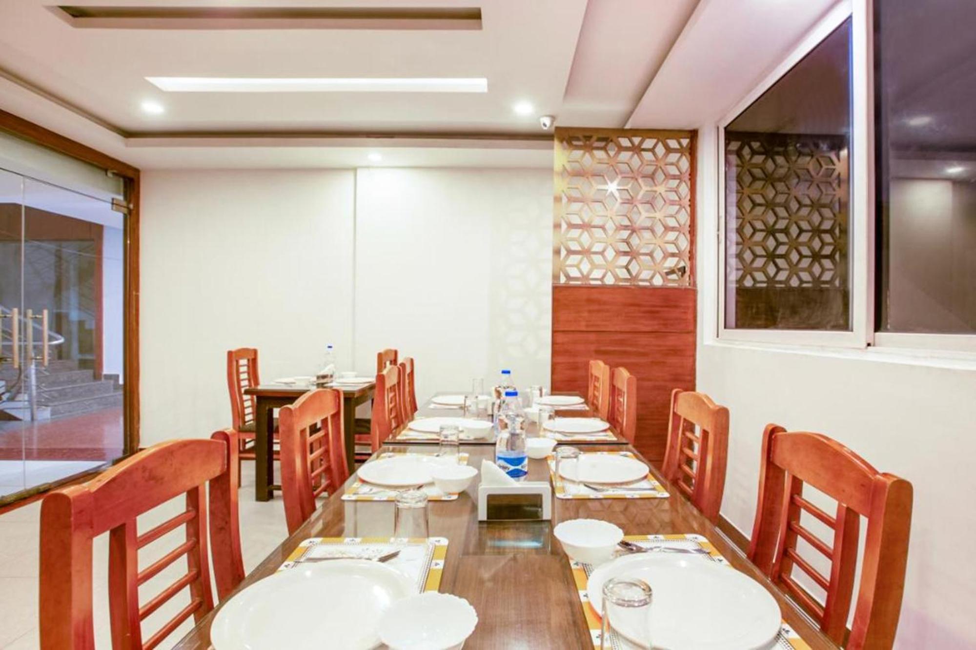 Fabhotel Emirates Suites - Sarjapur Road بنغالور المظهر الخارجي الصورة