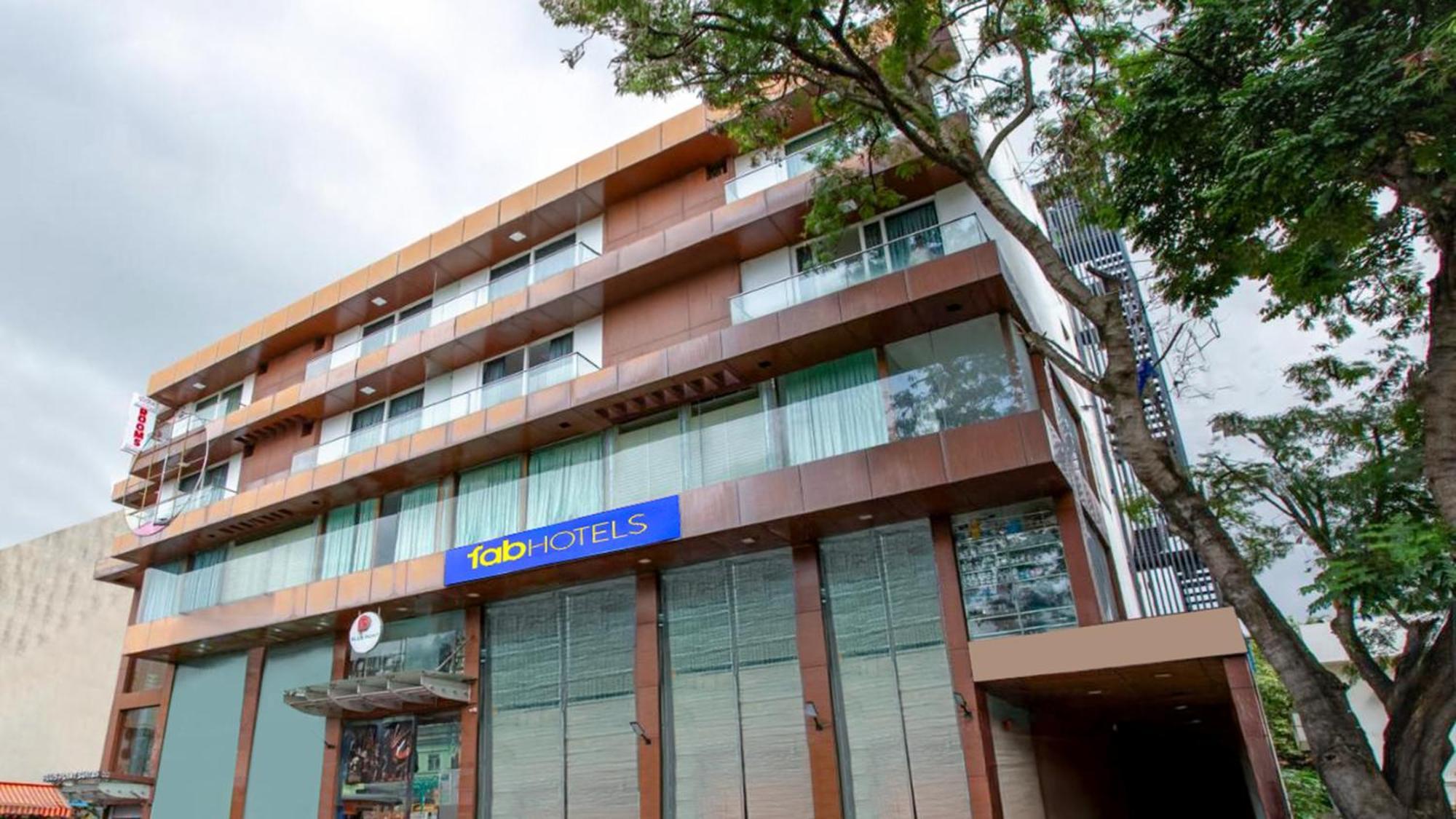 Fabhotel Emirates Suites - Sarjapur Road بنغالور المظهر الخارجي الصورة